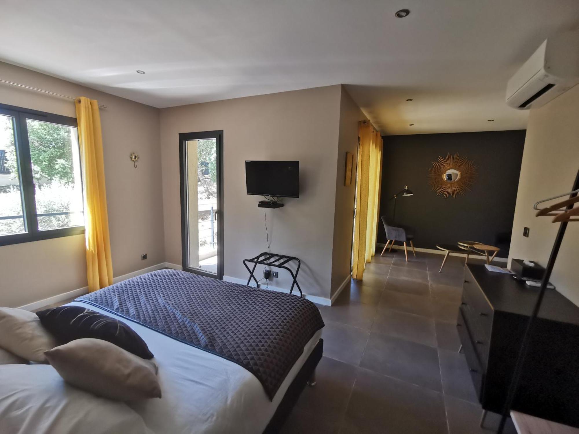 Saona Bed & Breakfast *